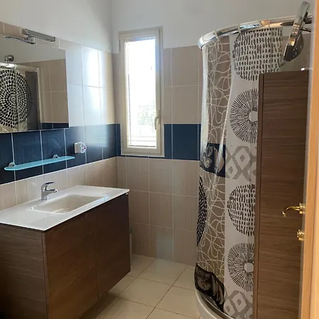 Superbe Avec Parking Privé, Proche Commerces Et Apartamento Lucciana (Corsica)