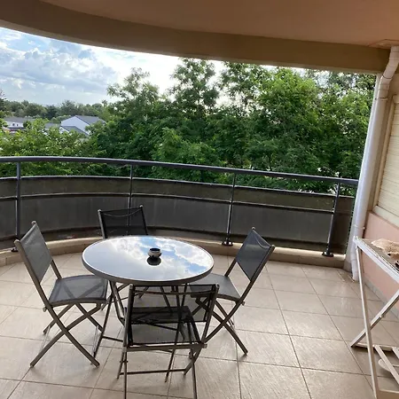 Superbe Avec Parking Prive, Proche Commerces Et * Lucciana (Corsica)