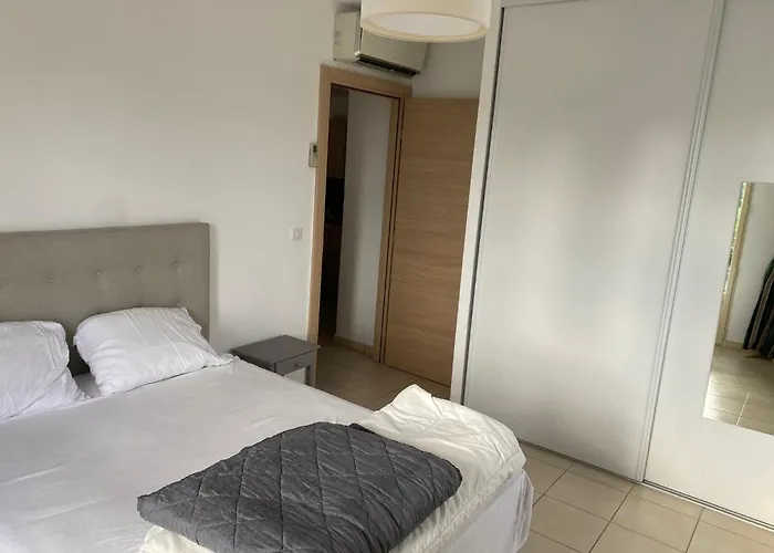 Appartamento Superbe Avec Parking Privé, Proche Commerces Et Lucciana (Corsica)